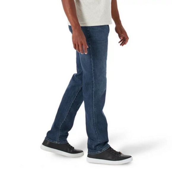 Men's Lee® Extreme Motion Straight-Leg Jeans - Picture 5 of 5